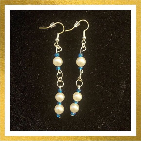 3/$20 Hand Crafted BEADED Dangle HANDMADE Silver EARRINGS - Picture 1 of 1